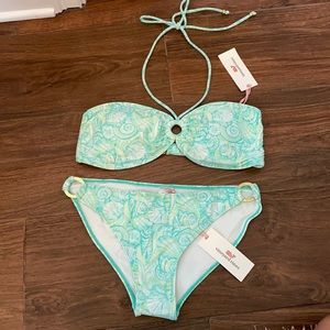 Women’s Vineyard Vines Swimsuit Size M.